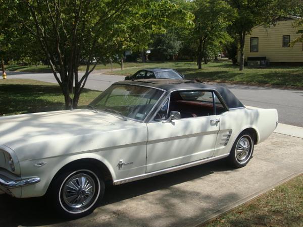 Classic 1966 Mustang-dsc02789.jpg