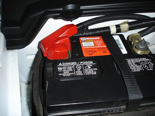 Positive battery terminal cover-dsc09680.jpg