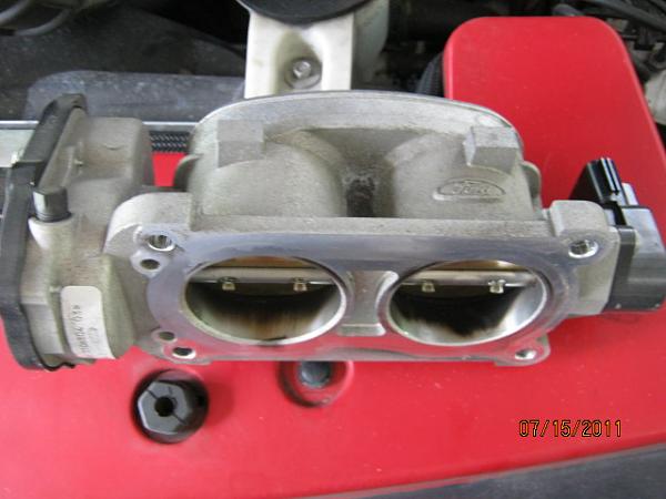 NEED THROTTLE BODY HELP!!!-img_0893.jpg