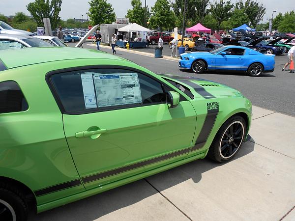 Mustang Show at Cowels Ford in Woodbridge VA-dscn0174.jpg