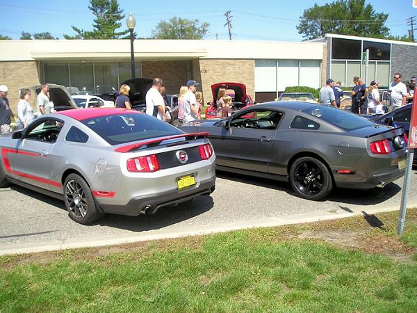 Mustang Alley 2012-p1010030_resize.jpg
