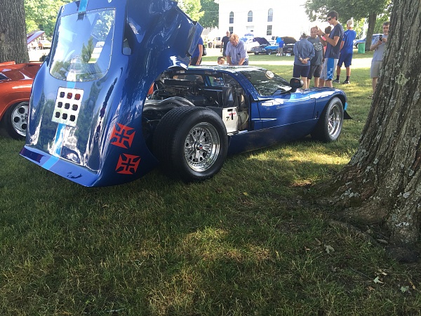 A few photos from a small car show in Western Mass-photo365.jpg