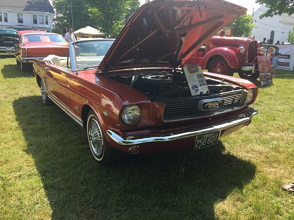A few photos from a small car show in Western Mass-photo81.jpg