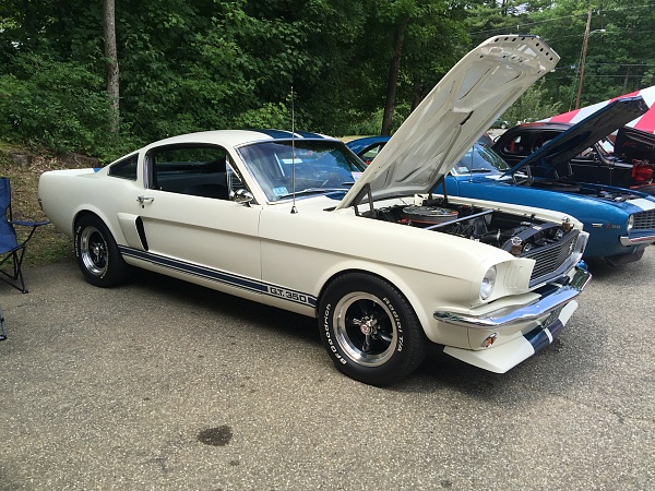 A few photos from a small car show in Western Mass-photo664.jpg
