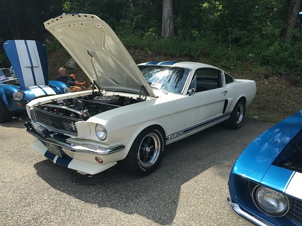 A few photos from a small car show in Western Mass-photo56.jpg