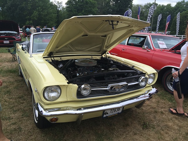A few photos from a small car show in Western Mass-photo828.jpg