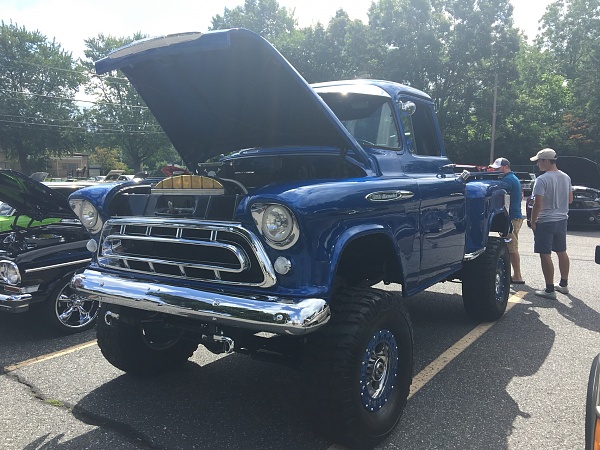 A few photos from a small car show in Western Mass-photo435.jpg
