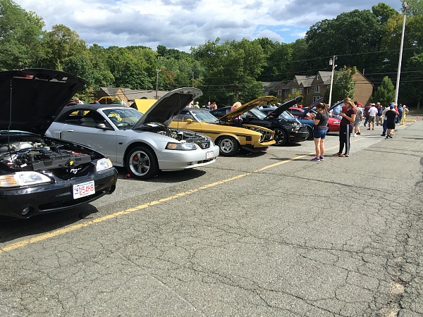 A few photos from a small car show in Western Mass-photo875.jpg