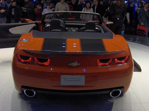 just saw the KR at NY autoshow...WOW!-im000590-large-.jpg