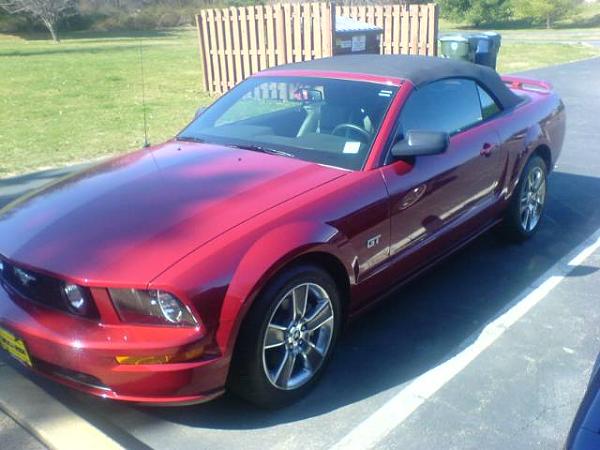 Where are all the Candy Apple Red 'Stangs?-2008-mustang-gt-convertible.jpg
