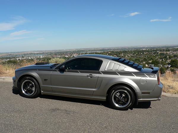 2008 Ford Mustang S-197 Gen 1 Vapor Silver Picture Gallery-p1040078.jpg