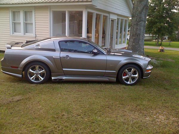 2008 Ford Mustang S-197 Gen 1 Vapor Silver Picture Gallery-lounge-008.jpg