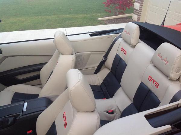 '11 Shelby GTS convertible-gts-interior-2.jpg