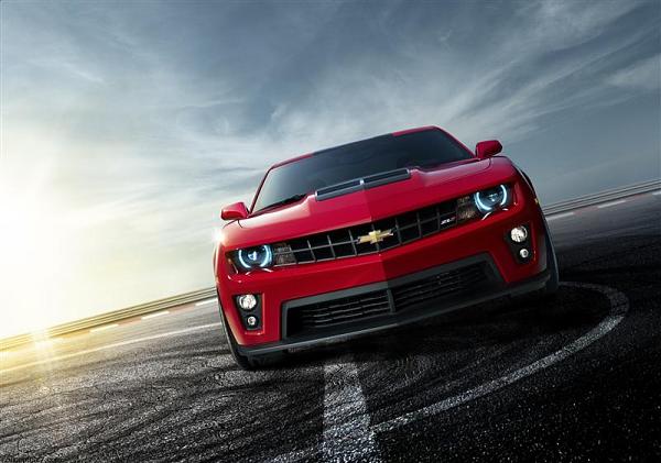 Camaro ZL1 gunning for the Shelby-2012-chevrolet-camaro-zl1-image-010-800.jpg