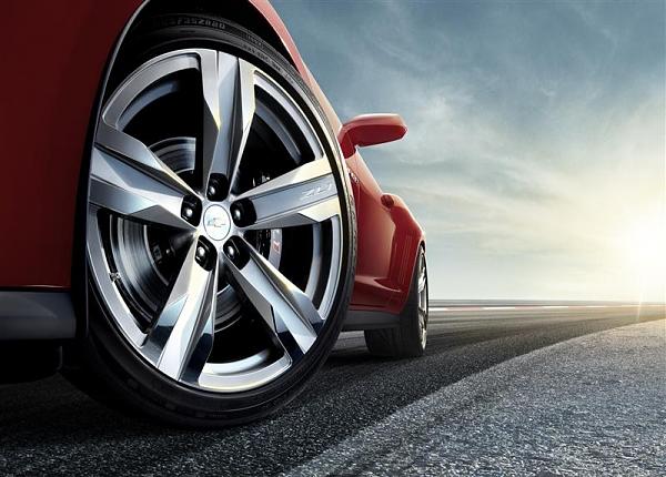 Camaro ZL1 gunning for the Shelby-2012-chevrolet-camaro-zl1-image-07-800.jpg