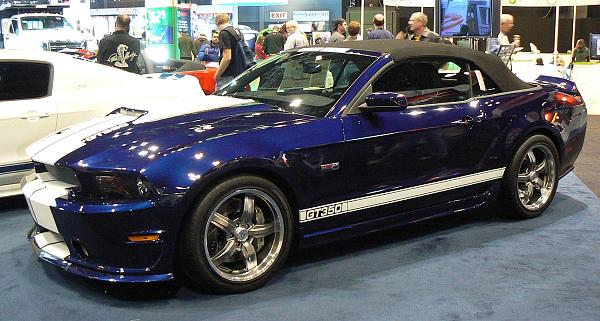 Shelby reveal at the Chicago Auto Show this Thursday-p1130432a.jpg