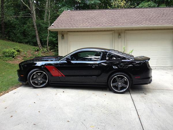 2010-2014 Roush Mustangs S-197 Gen II Picture Gallery-sideview.jpg