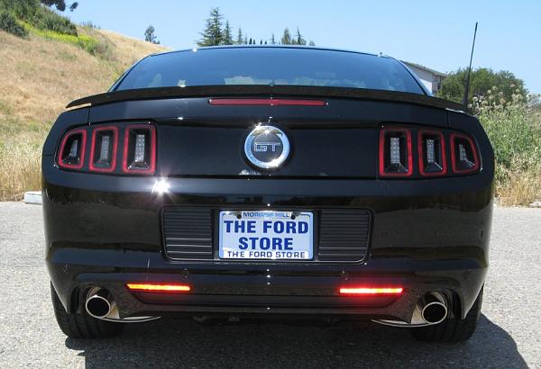Post pics of your black stang!-rear.jpg