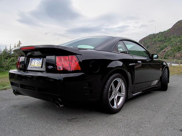 Post pics of your black stang!-034_34.jpg
