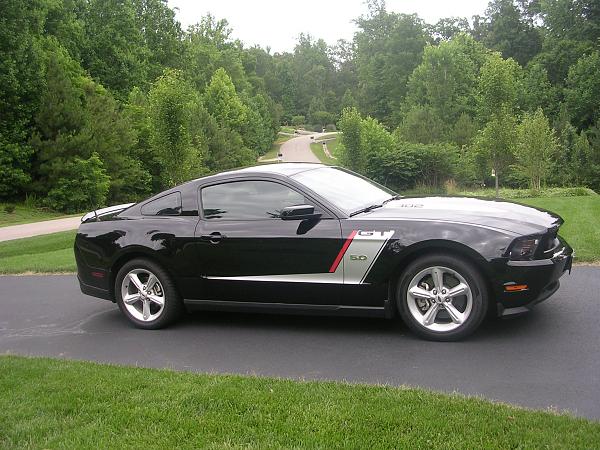 Post pics of your black stang!-dscn3142.jpg