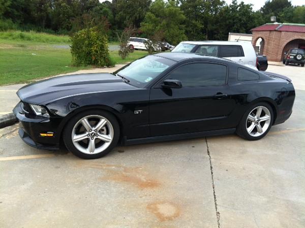 Post pics of your black stang!-car2.jpg