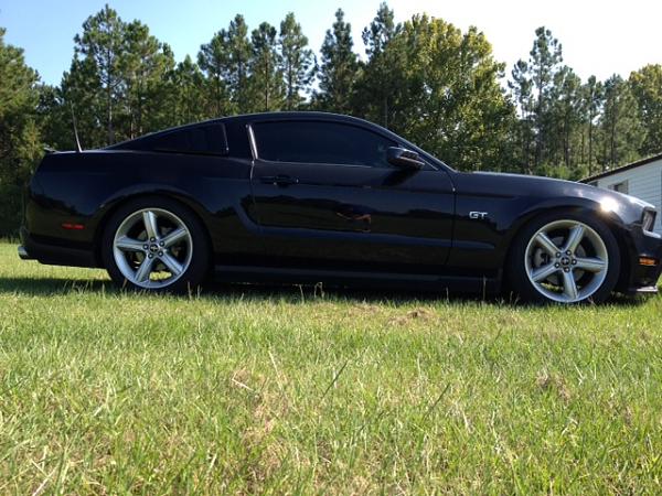 Post pics of your black stang!-car3.jpg