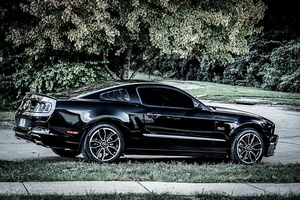 Post pics of your black stang!-mjp_6102-edit.jpg