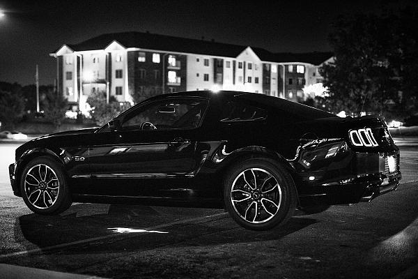 Post pics of your black stang!-mjp_6202-edit.jpg