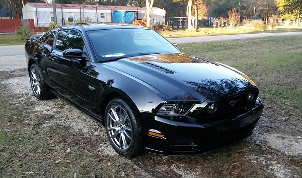 Just love a clean Black Mustang!!!-001.jpg