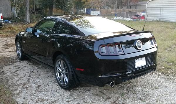 Just love a clean Black Mustang!!!-005.jpg