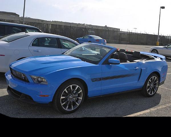 How many TMS Grabber Blue Owners-auto-show-photos.jpg