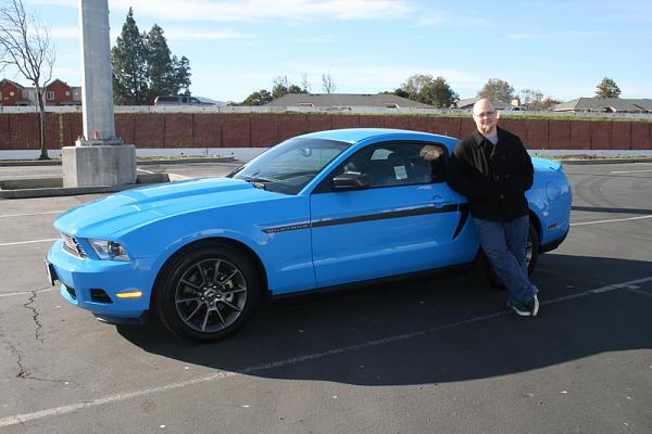 My 2011 Mustang Premium V6 Grabber Blue-11stang251111.jpg
