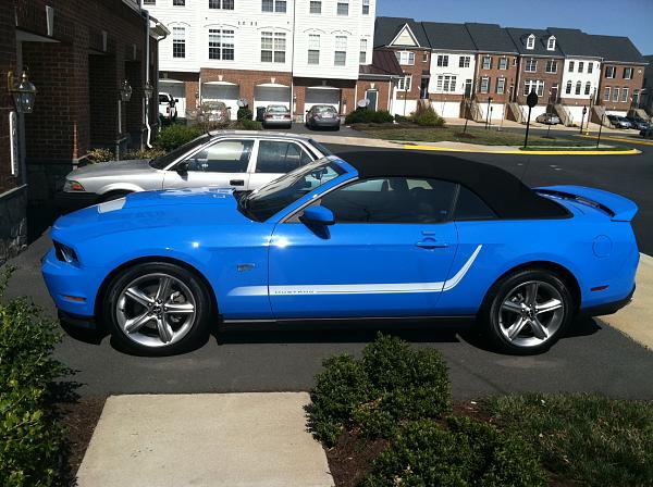 Any pics of grabber blue with side stripes?-photo-2-.jpg