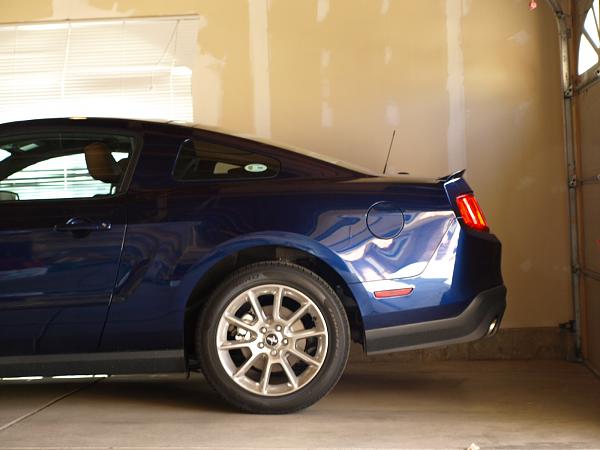 Mustang GT 2011 Kona Blue Saddle-p6200964.jpg