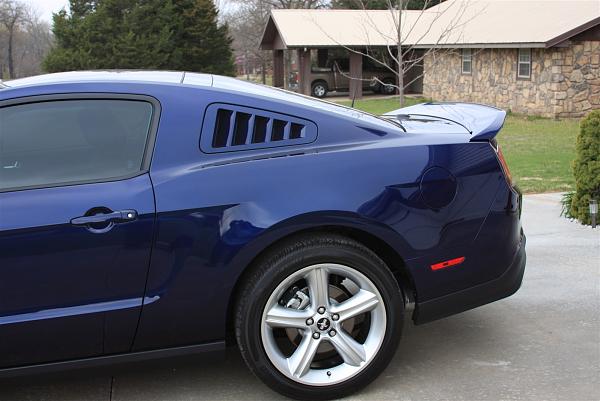 My Kona Blue with 3d Carbon spoiler-img_4879.jpg