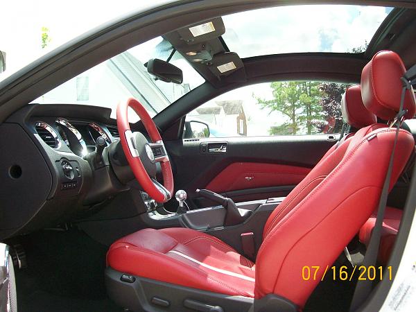 w/ Glassroof &amp; red int.-mustang-gt-011.jpg
