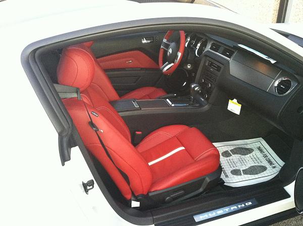 My new 5.0 with glass roof-interior.jpg
