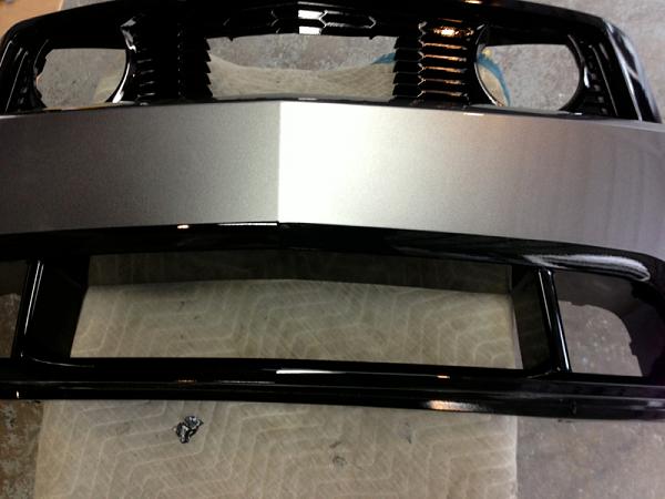 Request for close-up pics of black racing stripes on sterling gray Mustangs-image-913413053.jpg