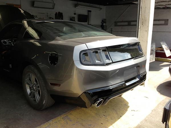 Request for close-up pics of black racing stripes on sterling gray Mustangs-image-1915359021.jpg