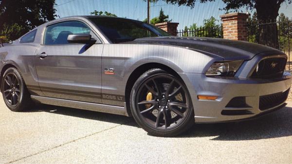 Request for close-up pics of black racing stripes on sterling gray Mustangs-image-530081332.jpg