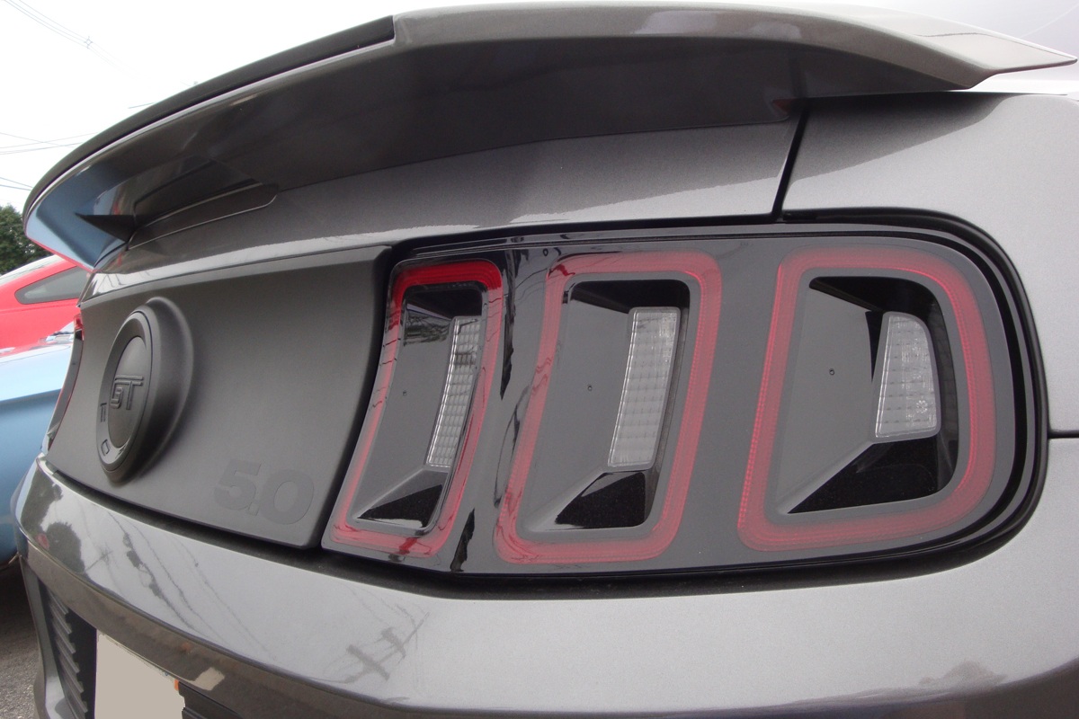 Name:  2013-07-13_rear-badge1_zps1f92bc00.jpg
Views: 109
Size:  242.1 KB