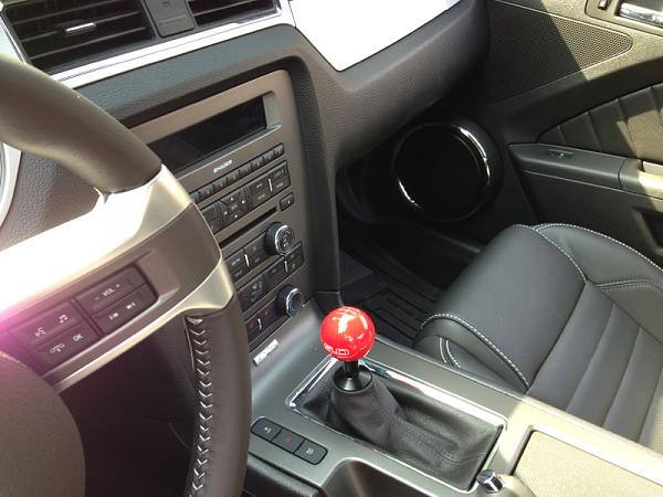 Where can I get a shift knob for a premium interior?-image-322318212.jpg