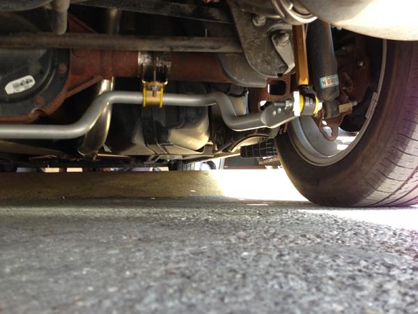 Whiteline Flatout Rear Sway Bar Installation-image-330450071.jpg