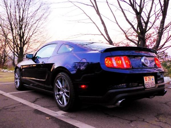 finally lowered my mustang!-p1020142-small-.jpg