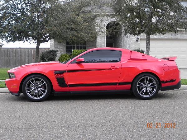 My modified race red '11 5.0 GT Brembo, 3.73-233.jpg