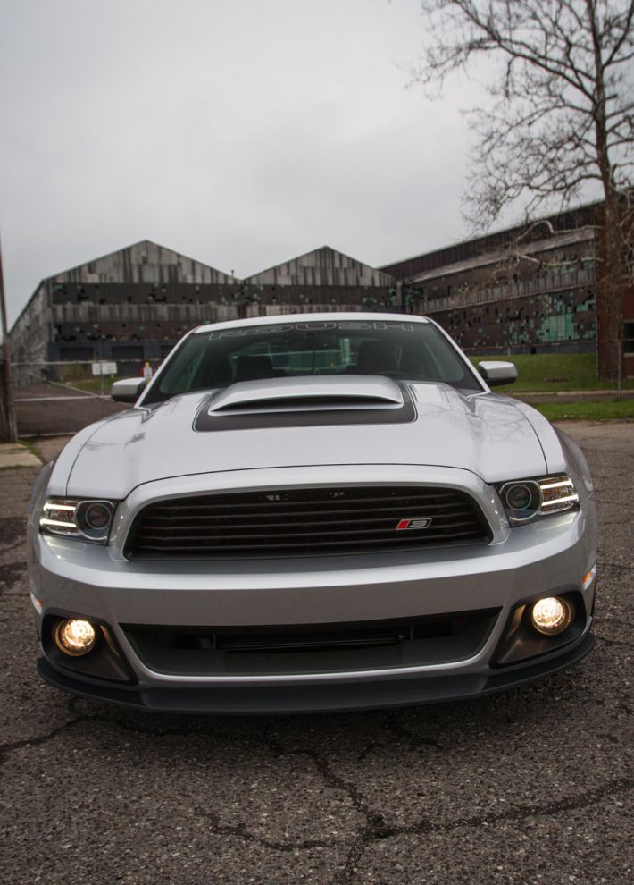 2013 Ford mustang hood scoop #2