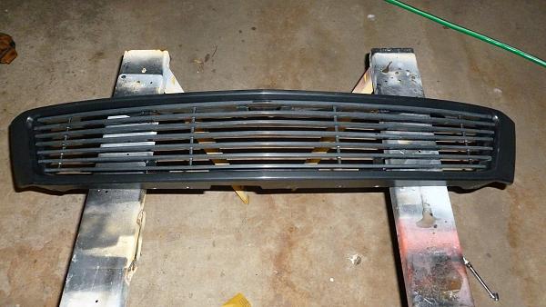 Plasti-Dipped my Grill and surround-p1000571.jpg