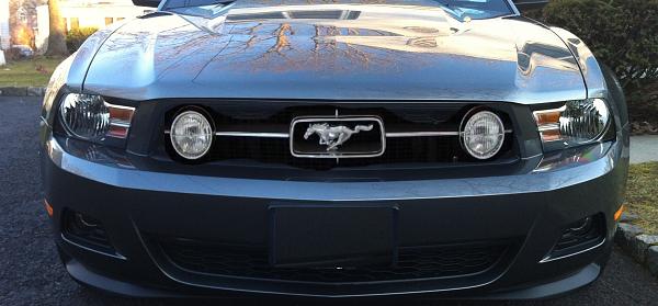 Adding Fog lights to the 2012 pony pack grill-ppgrillwlights.jpg