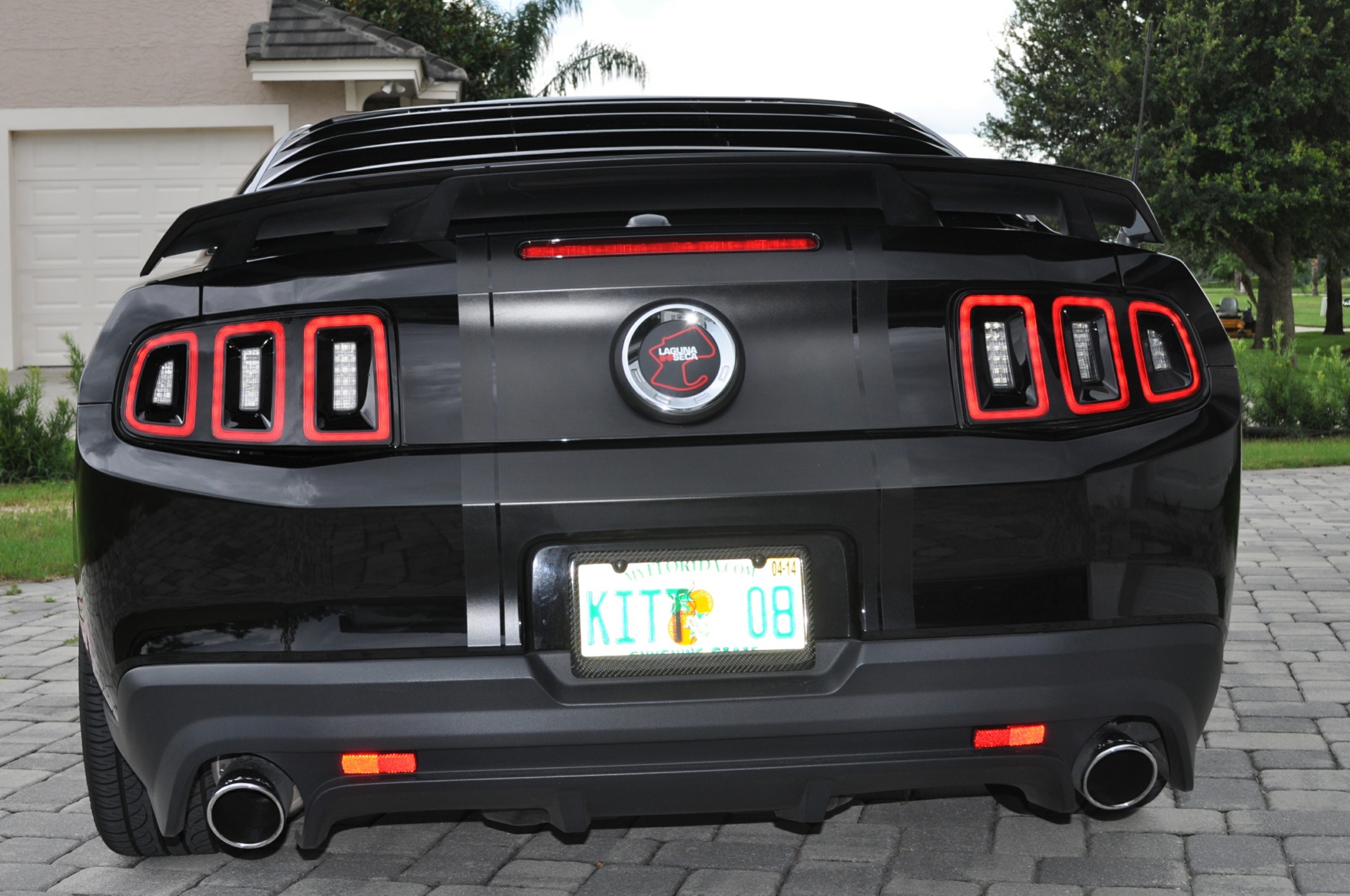 ford mustang 2013 tail lights #10