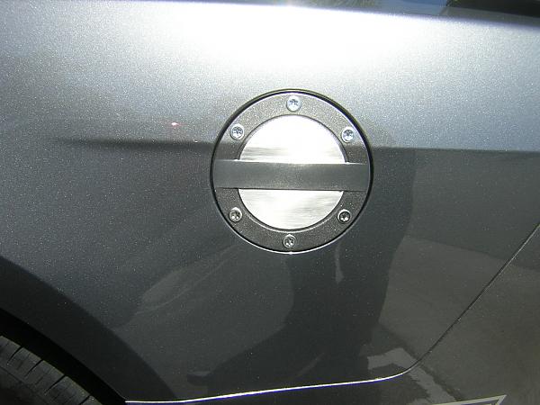 Faux gas cap overlays?-dscn3831.jpg